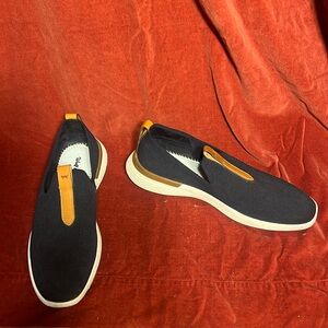 Unisex Wolf & Shepherd Navy SwiftKnit Slip On Loafers Shoes 10 Men’s 12 Women’s
